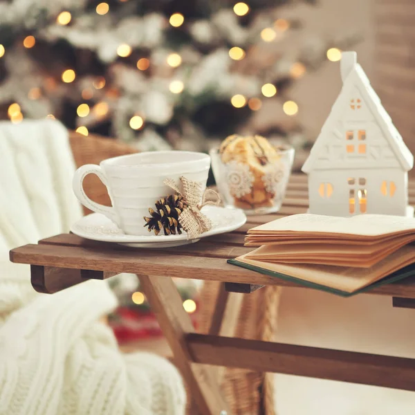 Wystrój domu Bożego Narodzenia, piękne dekoracje wakacje. — Zdjęcie stockowe