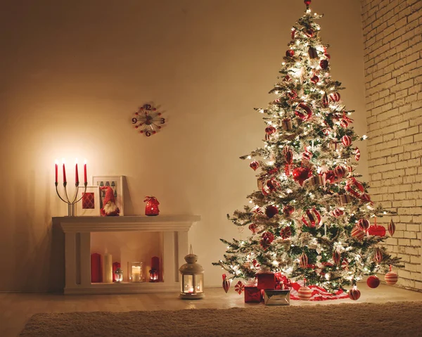 Decoración de Navidad en la casa. — Foto de Stock