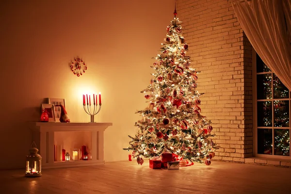 Decoración de Navidad en la casa. — Foto de Stock