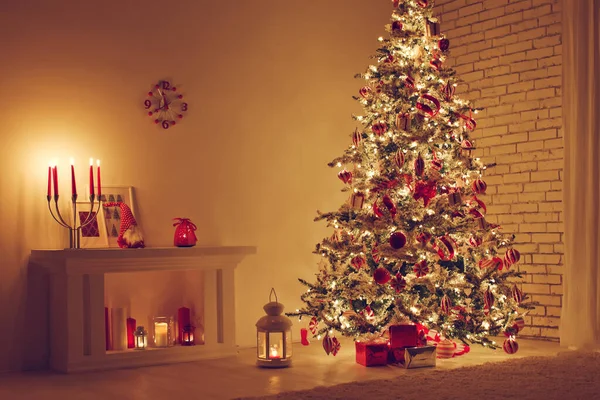 Decoración de Navidad en la casa. — Foto de Stock