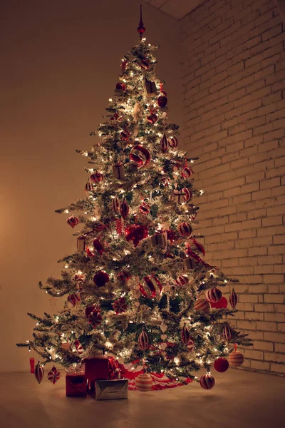 Χριστουγεννιάτικη διακόσμηση στο σπίτι. — Φωτογραφία Αρχείου