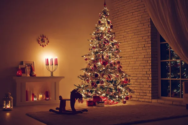 Decoración de Navidad en la casa. — Foto de Stock