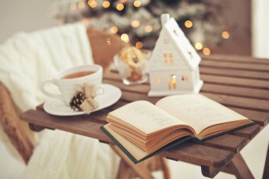 Noel evi dekorasyonu, güzel tatil dekorasyonu.. 