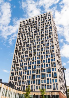Moskova şehir modern yüksek katlı apartman.