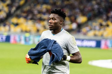 Kiev, Ukrayna - 24 Ağustos 2018 Andre Onana başlamadan önce Uefa Şampiyonlar Ligi maç Dinamo Kiev Afc Ajax Kiev, Ukrayna Milli Güvenlik Olimpiyat Stadyumu'nda.
