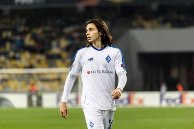 Kiev, Ukrayna 8 Kasım 2018: Mykola Shaparenko portre sırasında Uefa Avrupa Ligi maç Dinamo Kiev Stade Rennais Kiev, Ukrayna Milli Güvenlik Olimpiyat Stadyumu'nda.