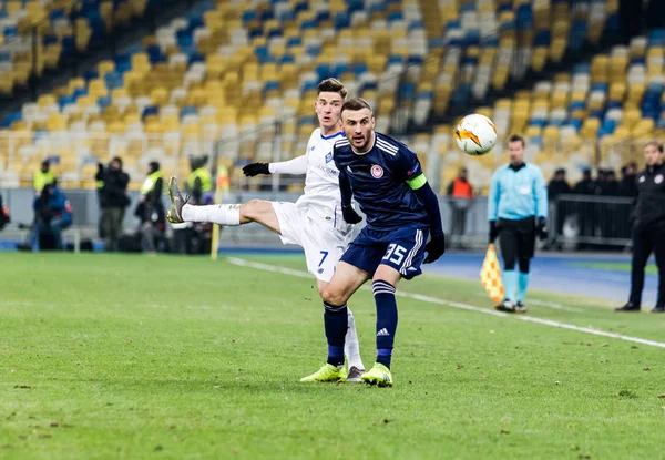 Kijów Ukraina Lutego 2019 Benjamin Verbic Dynamo Kijów Walczy Piłkę — Zdjęcie stockowe