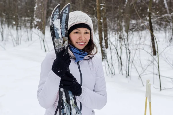 越野滑雪女子 — 图库照片