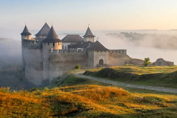 Middeleeuws fort, West-Oekraïne, Khotyn — Stockfoto