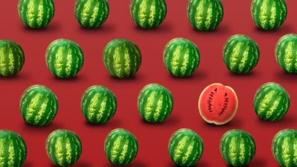 Patrón Colorido Frutas Sandías Frescas Sobre Fondo Rojo Concepto Individualidad — Vídeos de Stock
