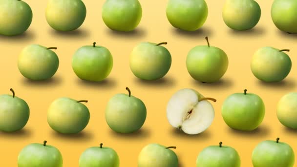 黄色の背景に緑のリンゴを新鮮なカラフルなフルーツのパターン ビデオ — ストック動画