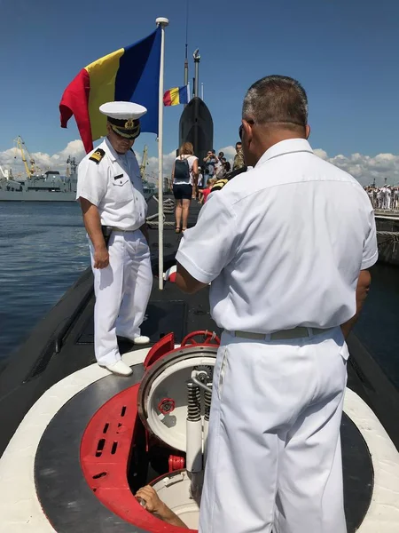 Konstanta Rumänien August 2018 Marineoffiziere Auf Dem Kiloschweren Boot Der — Stockfoto