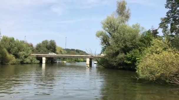 Navigeren Ljubljanica Rivier Voorsteden Van Ljubljana Slovenië — Stockvideo