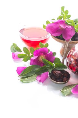 rose hips nane ile yapılan çay