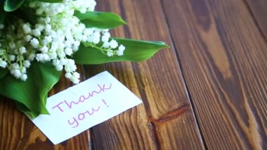 Güzel bahar çiçekleri lily vadi