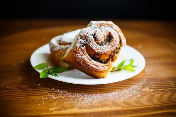 Sweet buns with poppy seeds — Stock Photo, Image