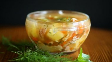 ev yapımı erişte ile tavuk çorbası