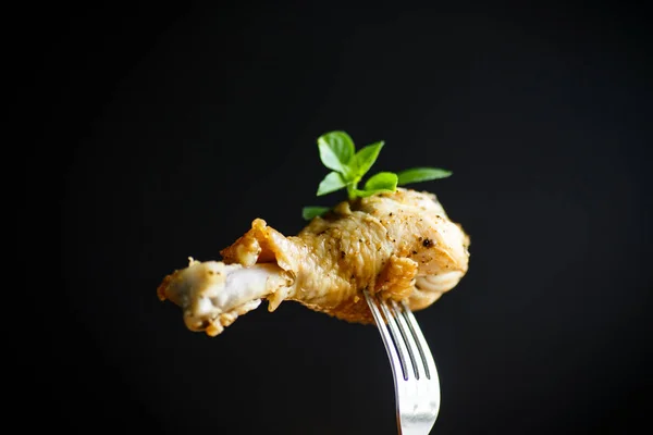 Roast chicken leg — Stock Photo, Image