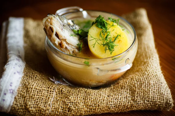 Sopa Legumes Com Peixe Uma Tigela Vidro Uma Mesa Madeira — Fotografia de Stock