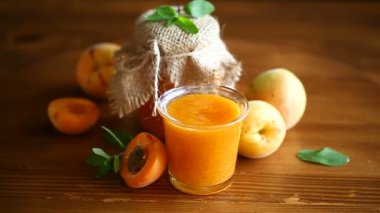 Taze Tatlı Kayısı reçeli