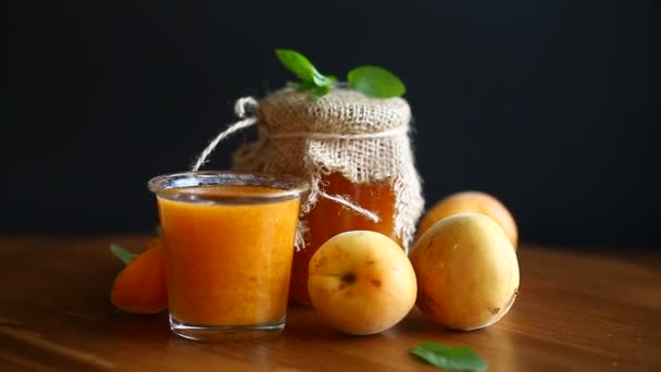 Fresh sweet apricot jam — Stock Video