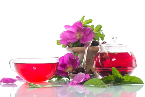 Tè a base di rosa canina con menta — Foto Stock