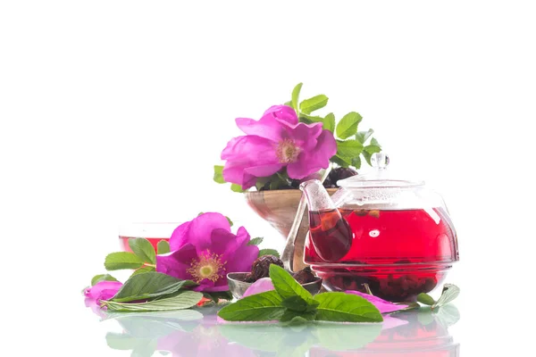 Tea made from rose hips with mint — Stock Photo, Image