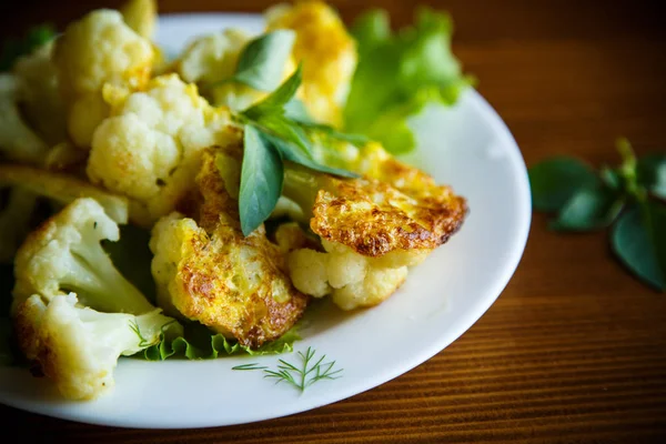 Cauliflower fried in batter — Stock Photo, Image