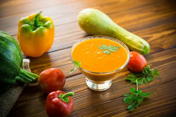 Hausgemachter Gemüsekaviar Mit Zucchini Einer Glasschüssel Auf Einem Holztisch — Stockfoto