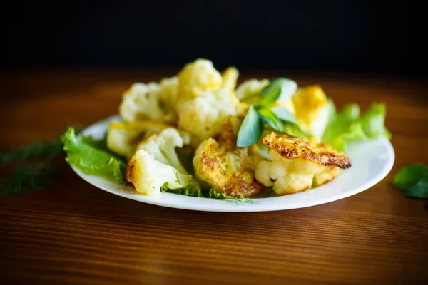 Cauliflower Fried Batter Plate Wooden Table — Stock Photo, Image