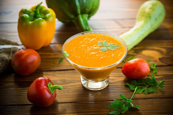 Hausgemachter Gemüsekaviar Mit Zucchini Einer Glasschüssel Auf Einem Holztisch — Stockfoto