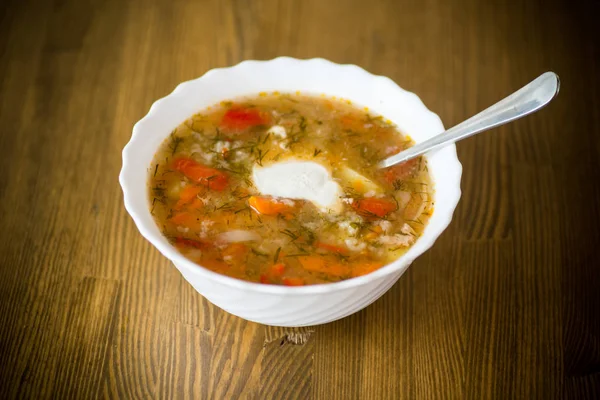 Sopa Verduras Con Albóndigas Pimienta Plato Sobre Mesa — Foto de Stock