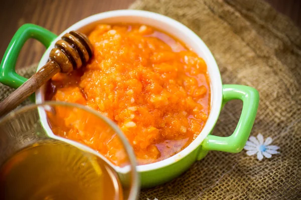 Gachas Calabaza Dulces Hervidas Con Miel Plato Sobre Mesa —  Fotos de Stock