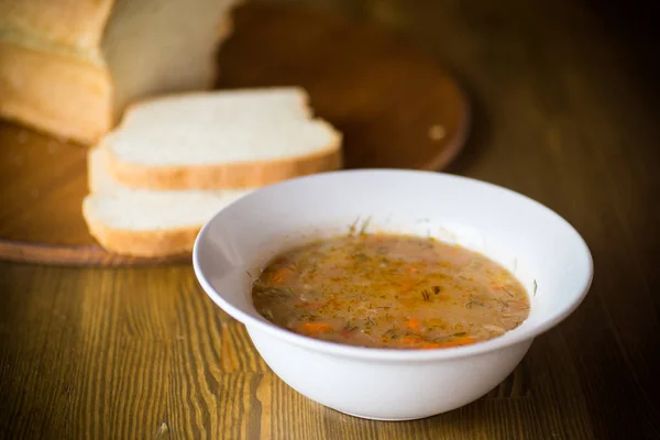 Sopa Magra Con Verduras Grañones Plato Sobre Una Mesa Madera — Foto de Stock