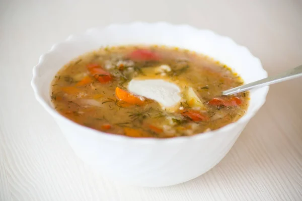 Sopa Verduras Con Albóndigas Pimienta Plato Sobre Mesa — Foto de Stock