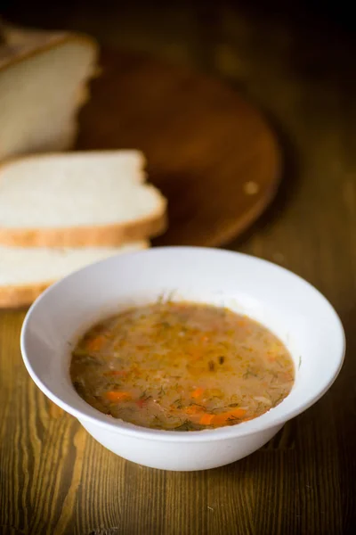 Sopa Magra Con Verduras Grañones Plato Sobre Una Mesa Madera — Foto de Stock