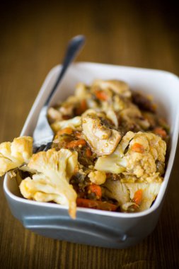 Mantar ve seramik form Poğaca fırında karnabahar