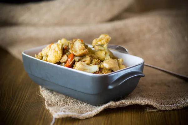 Mantar ve seramik form Poğaca fırında karnabahar