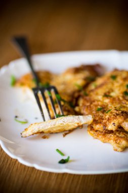 meyilli, bir tabak kızarmış domuz fileto pirzolası