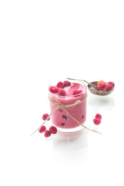 Smoothie bio sucré à la framboise sur bois — Photo