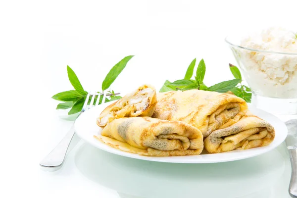 Sweet fried thin pancakes with cottage cheese inside — Stock Photo, Image