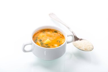 Tabakta sebzeli domates çorbası