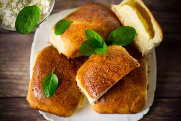 Süße hausgemachte Kuchen mit Quark — Stockfoto