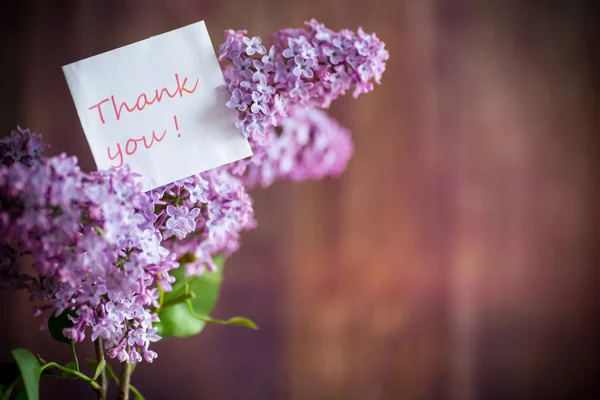 Strauß Schöner Frühlingsfliederblumen Auf Einem Hölzernen Hintergrund — Stockfoto