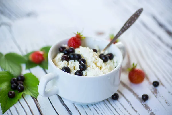 Fromage Cottage Maison Frais Avec Des Baies Été Dans Bol — Photo