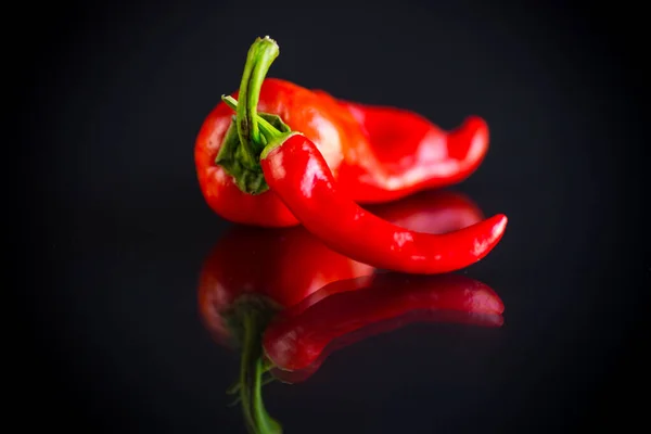 Two Hot Spicy Cayenne Peppers Isolated Black Background — Stock Photo, Image