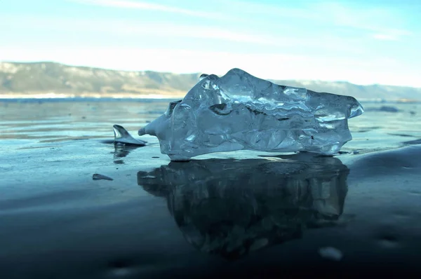 Stralen Van Zon Worden Kristalheldere Stukjes Ijs Geredigeerd Winter Landschap — Stockfoto