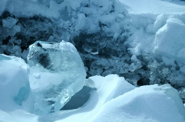 Stralen Van Zon Worden Kristalheldere Stukjes Ijs Geredigeerd Winter Landschap — Stockfoto