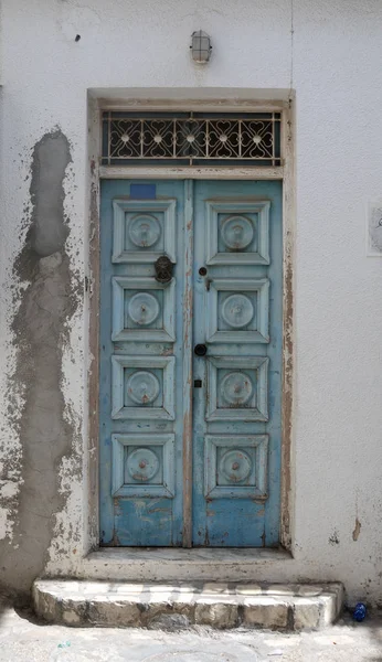 Tradiční Středozemní Modré Dřevěné Dveře — Stock fotografie