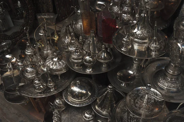 Сувеніри Традиційний Східний Металевий Посуд Магазині — стокове фото
